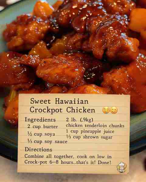 Sweet Hawaiian Crockpot Chicken 😋 Only 4 ingredients and packed with flavor — juicy, sweet, and sti...