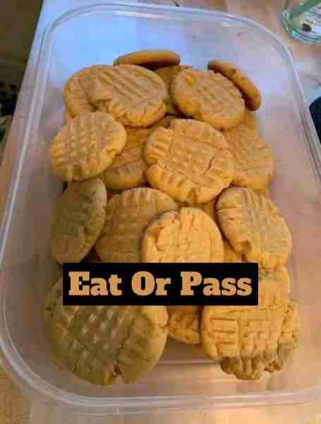 My Favorite Peanut Butter Cookies - Don’t Lose This Recipe 😋😍 Ingredients 1/2 cup of butter 1/2 cu...