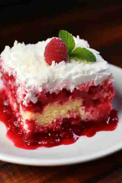 "I tried this amazing dessert hack, and it’s honestly the best thing I’ve ever made. Soft, fruity, a...