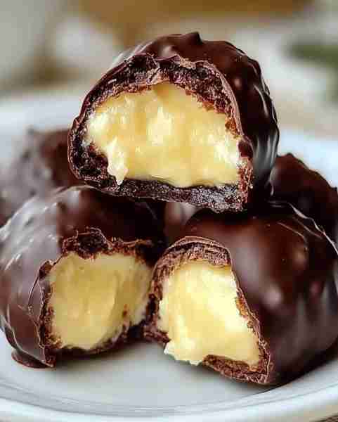 Banana Pudding Chocolate Puffs Ingredients For the Puffs: 1 cup water 1/2 cup unsalted butter 1 cup...
