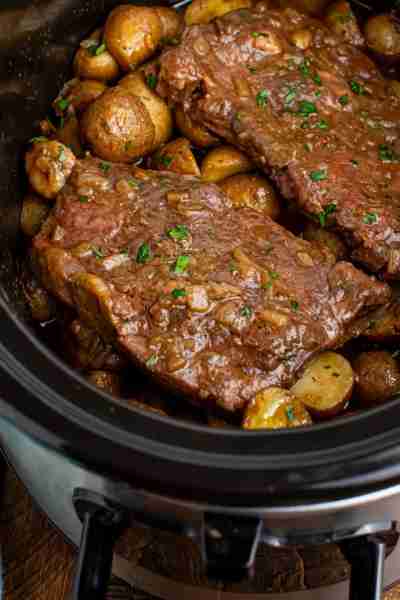 Crock Pot Steak and Potatoes! 🥩🥔 Slow-cooked, fork-tender, buttery steak that feels comforting and...