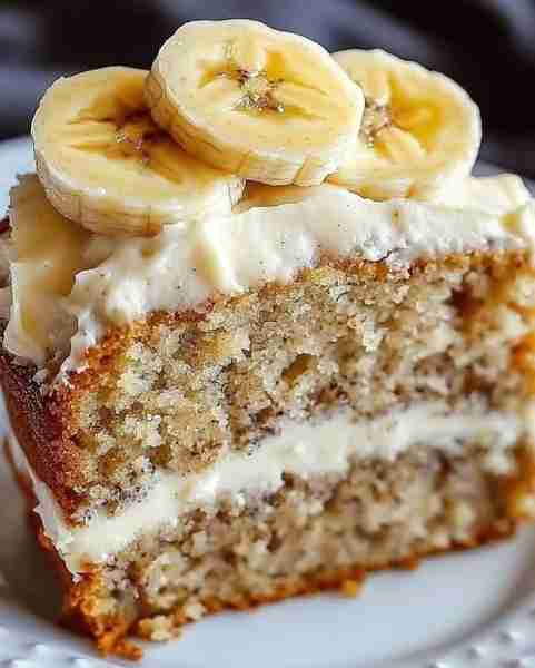 Easy Banana Bread Cake with Cream Cheese Frosting 🍌🍰 Ingredients: 1 ½ cups all-purpose flour 1 tea...