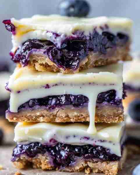 🤍🍇Elegant White Chocolate Blueberry Bars Make your dessert dreams come true with these White Choco...