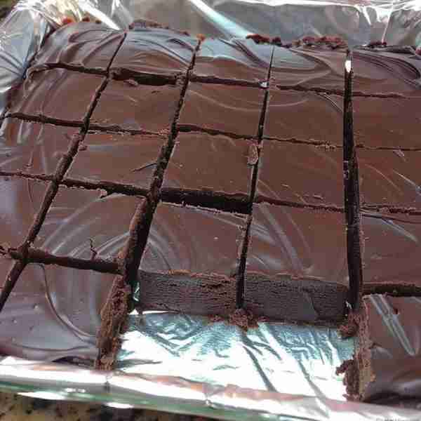 Cherish the sweetness of Old Fashioned Fudge! 🍫 With Hershey’s cocoa, butter, and Carnation milk, i...