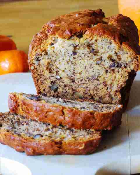 🍌The Best Banana Bread (with walnuts)! 🍌Lots of glowing reviews!🍌 if you have overly ripe bananas...