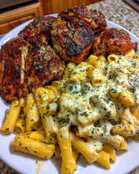 Cheddar Mozzarella Garlic Butter Chicken with Creamy Penne Alfredo Ingredients: 1.5 lbs boneless, sk...