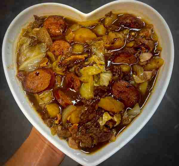 Jägerkohl, also known as German Cabbage Stew, is absolutely delicious! 2 cups cabbage, cut in 1 in...