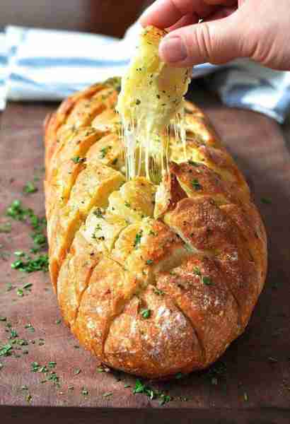 Cheese and Garlic crack bread