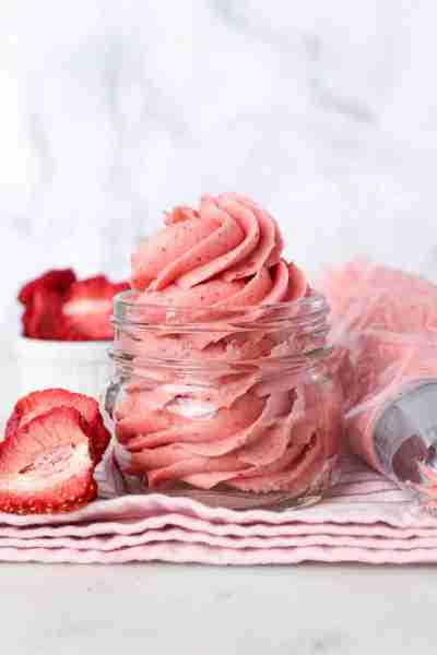 This is the best Strawberry Frosting recipe bursting with sweet strawberry flavor. Comment STRAWBER...