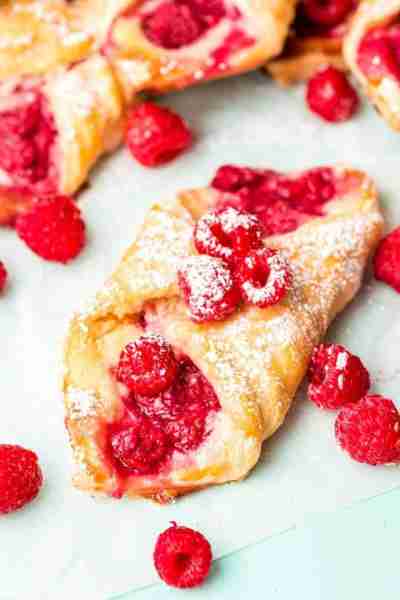 🍓Flaky puff pastry filled with creamy cheese filling and topped with sweet raspberries, baked to pe...