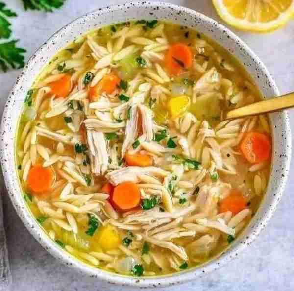 Lemon Chicken Orzo Soup Ingredients 1 tbsp olive oil 1 small onion, diced 2 cloves garlic, minced 2...