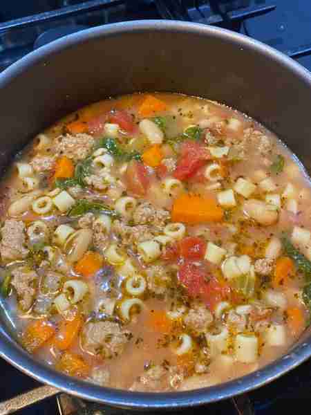 White Bean & Sausage Soup Ingredients: 2 tbsp olive oil 3 carrots, chopped 3 celery stalks, chopped...