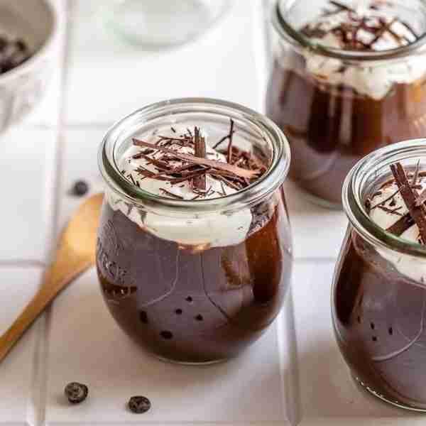 Made this Healthier Chocolate Pudding, and everyone enjoyed this seriously delicious #cleaneating tr...