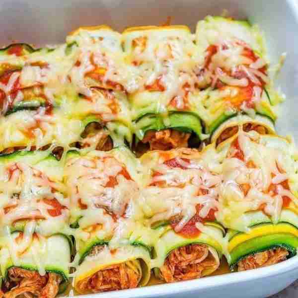 Zucchini Chicken Enchilada Roll-Ups 🍅