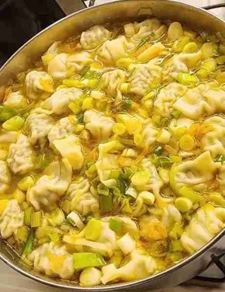 Best Wonton soup Ingredients: For the Wontons: 1/2 pound (225g) ground pork 1/2 pound (225g) raw shr...