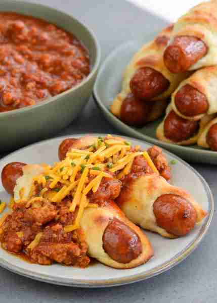 These Keto Chili Cheese Dogs have everything you love about this classic, without the carbs! Keto Pi...