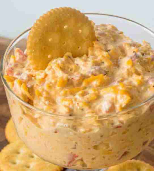 Garlic Bread Ritz Bits Ingredients 2 (8.8 oz) boxes cheese Ritz Bits 3/4 cup butter, melted 2 teaspo...