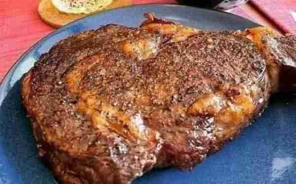Made this Ribeye Steak for lunch. No one ever likes my posts. Does this not look good? Ingredients :...