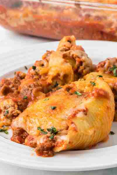 😋 Stuffed Shells with Cottage Cheese = great flavor + more protein! 😍 Get recipe in first comment...