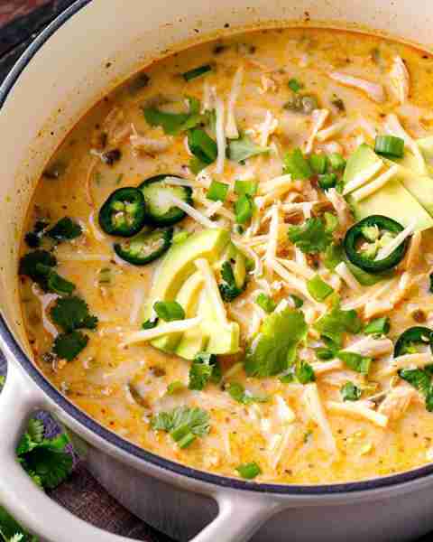 White Chicken Chili you’ll make on repeat!🥑🫑