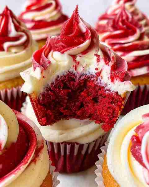 Red Velvet Cupcake Ingredients For the cupcakes: 1 ¼ cups all-purpose flour 1 tbsp unsweetened cocoa...