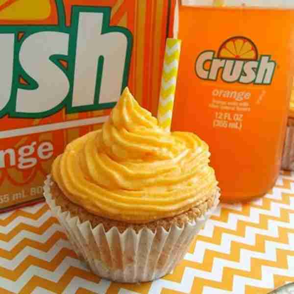 Orange Creamsicle Cupcakes! 🍦 With Orange Crush Buttercream Frosting! 🧡🍦 RECIPE BELOW!