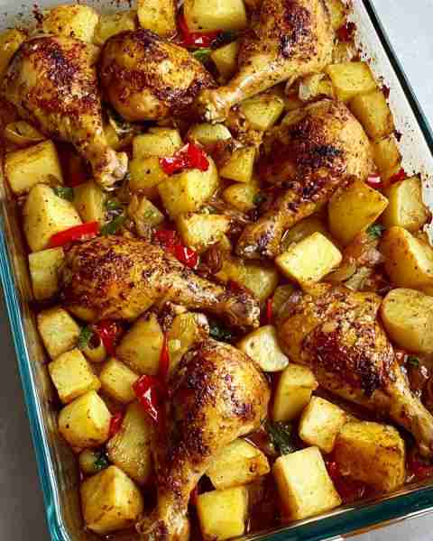 One-Pan Roasted Chicken Drumsticks with Potatoes & Peppers 🍗🥔🌶️ Prep time: 15 mins Cook time: 55 m...