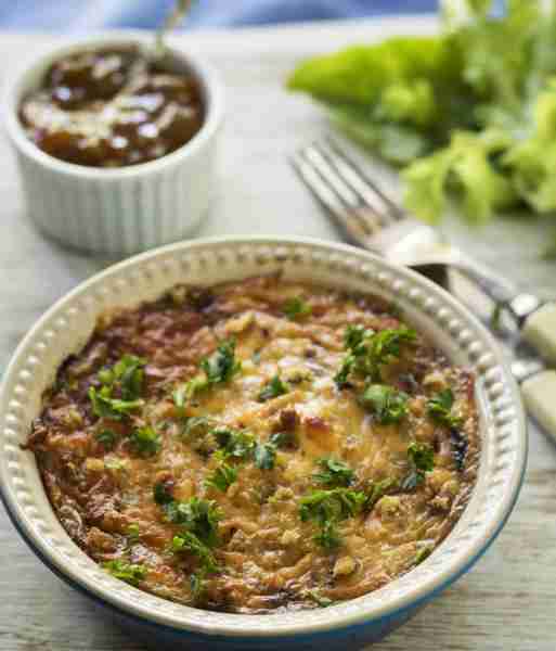 𝗔 𝗰𝗿𝗼𝘄𝗱-𝗽𝗹𝗲𝗮𝘀𝗶𝗻𝗴 𝗦𝗮𝘃𝗼𝘂𝗿𝘆 𝗦𝗻𝗼𝗲𝗸 𝗧𝗮𝗿𝘁 “Souttert” or Savoury Tart is a traditional Cape favourite simil...