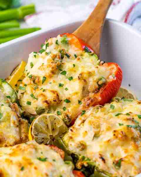 This mouthwatering, quick and easy Tuna Melt Stuffed Pepper recipe is full of flavors from the lemon...