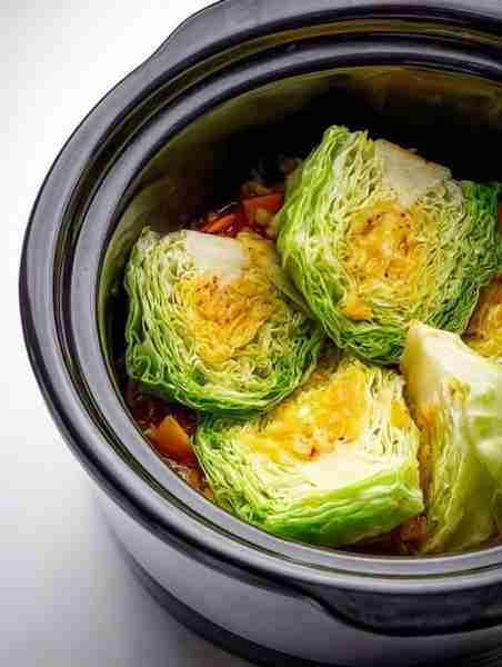 Put raw cabbage wedges in a slow cooker with these 3 ingredients. It’ll wow you.. Full recipe 👇 💬