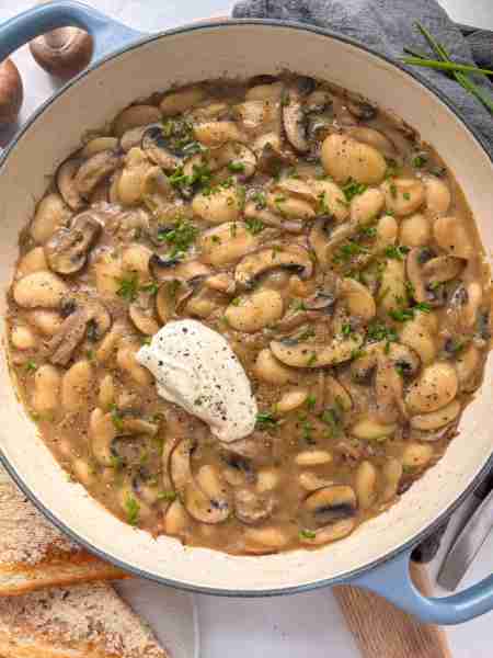 Beautiful cozy beans 💕 A mushroom stroganoff with added butter beans for flavor, protein, fibre, an...