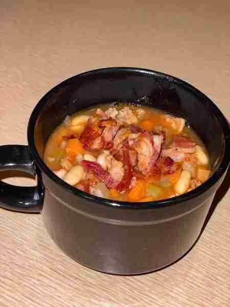 When I was a kid Campbells bean and bacon soup was my favorite. Now it’s expensive and doesn’t taste...