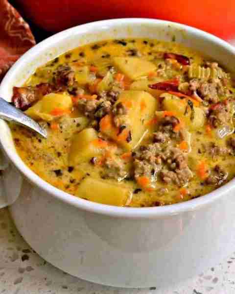 Cheeseburger Soup ingredients: 4 slices smoked bacon 1 lb lean ground beef 4 tablespoons butter 1 me...