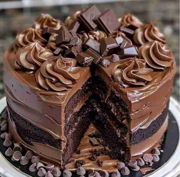 🍫🍫🍫 Triple Chocolate Cake Three luxurious layers of deep chocolate flavor — dark, milk, and silky...
