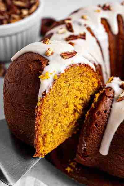 🍁 Pumpkin Bundt Cake with Maple Glaze 🍁