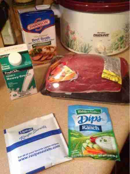 Easy Sunday Dinner: Crockpot Beef Roast with Brown Mushroom Gravy Ingredients: 3 lb Beef Round Roast...