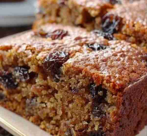 Old-Fashioned Raisin Cake Ingredients: 2 cups all-purpose flour 1 cup sugar 1/2 cup butter, softened...