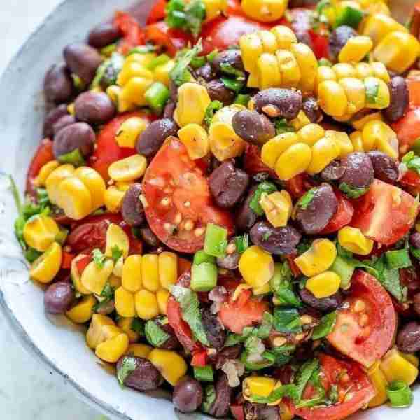 Black Bean Pico De Gallo 🍅🌽 There’s probably a million different versions of this basic recipe out...