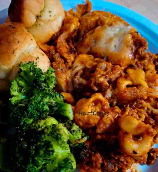 Baked Tortellini, Broccoli, and Garlic Knots 😋😋