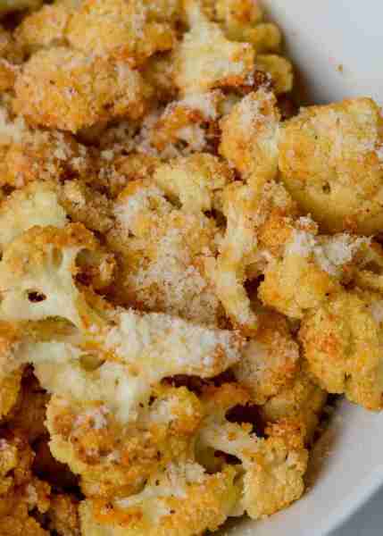 This delicious Air Fryer Parmesan Cauliflower is tossed in a delicious garlic parmesan sauce and coo...