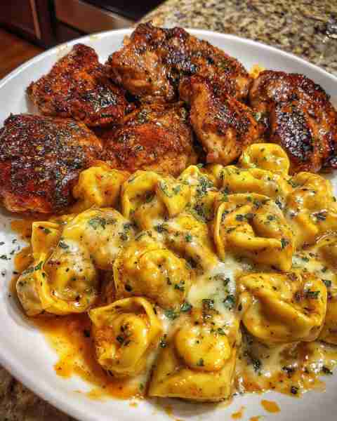 Velvety Cajun Garlic Chicken with Mozzarella Tortellini Alfredo Ingredients: For the Chicken: 1½ lbs...