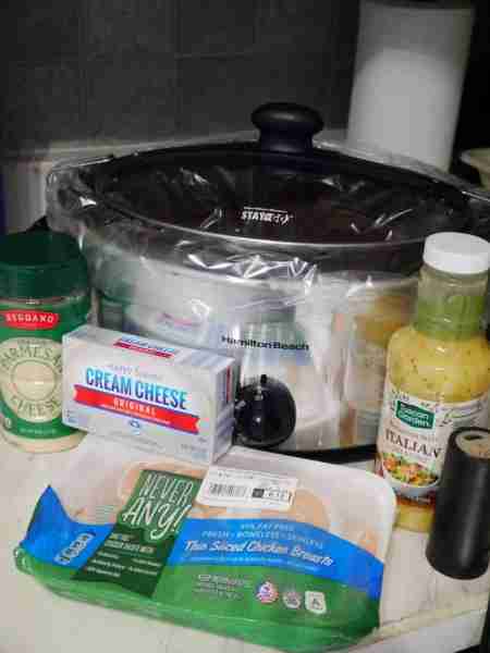 Slow Cooker Olive Garden COPYCAT Chicken Pasta Recipe - The Western New Yorker