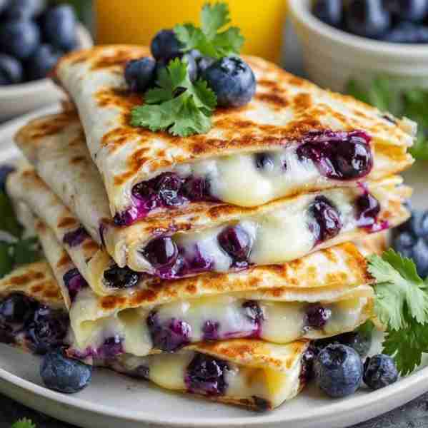 Blueberry Breakfast Quesadilla Ingredients 1 large flour tortilla ¼ cup fresh blueberries 1 teaspoon...