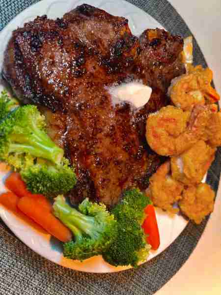 Steak & Shrimp for breakfast, hmmmm 🤔😋