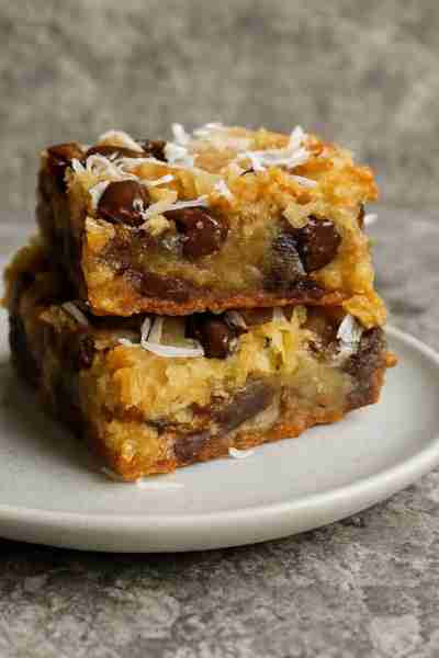 Coconut Toffee Chocolate Chip Cookie Bars Introduction deesviral shares a recipe for dessert bars th...