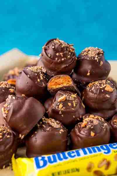 🎉Calling all Butterfinger lovers!🎉 Indulge in these mouthwatering Butterfinger Balls that pack all...