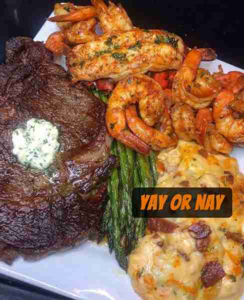 Made Grilled Shrimp and Steak with Creamy Mac & Cheese and Broccoli ! It turned out delicious! I lov...