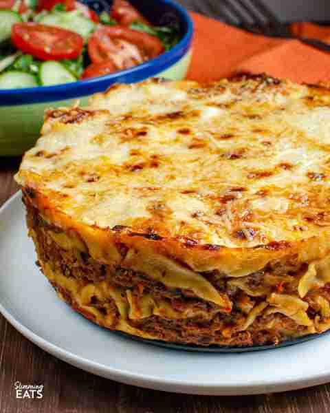 Layers of heaven in this delicious Lasagne Pie with a lighter Béchamel sauce that doesn't compromise...
