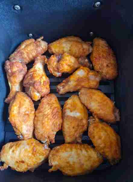 I hate cooking chicken because it never turned out the way I wanted. I wanted grilled chicken wings...