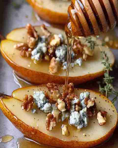 Baked Pears with Blue Cheese Ingredients 3 ripe pears – halved and cored. Bosc or Bartlett varieties...